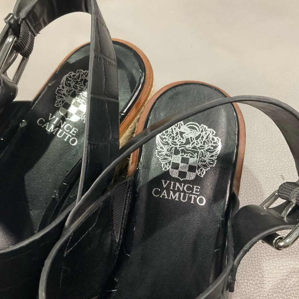 Vince Camuto Black Croc-Pattern Sandals - Picture 6 of 6